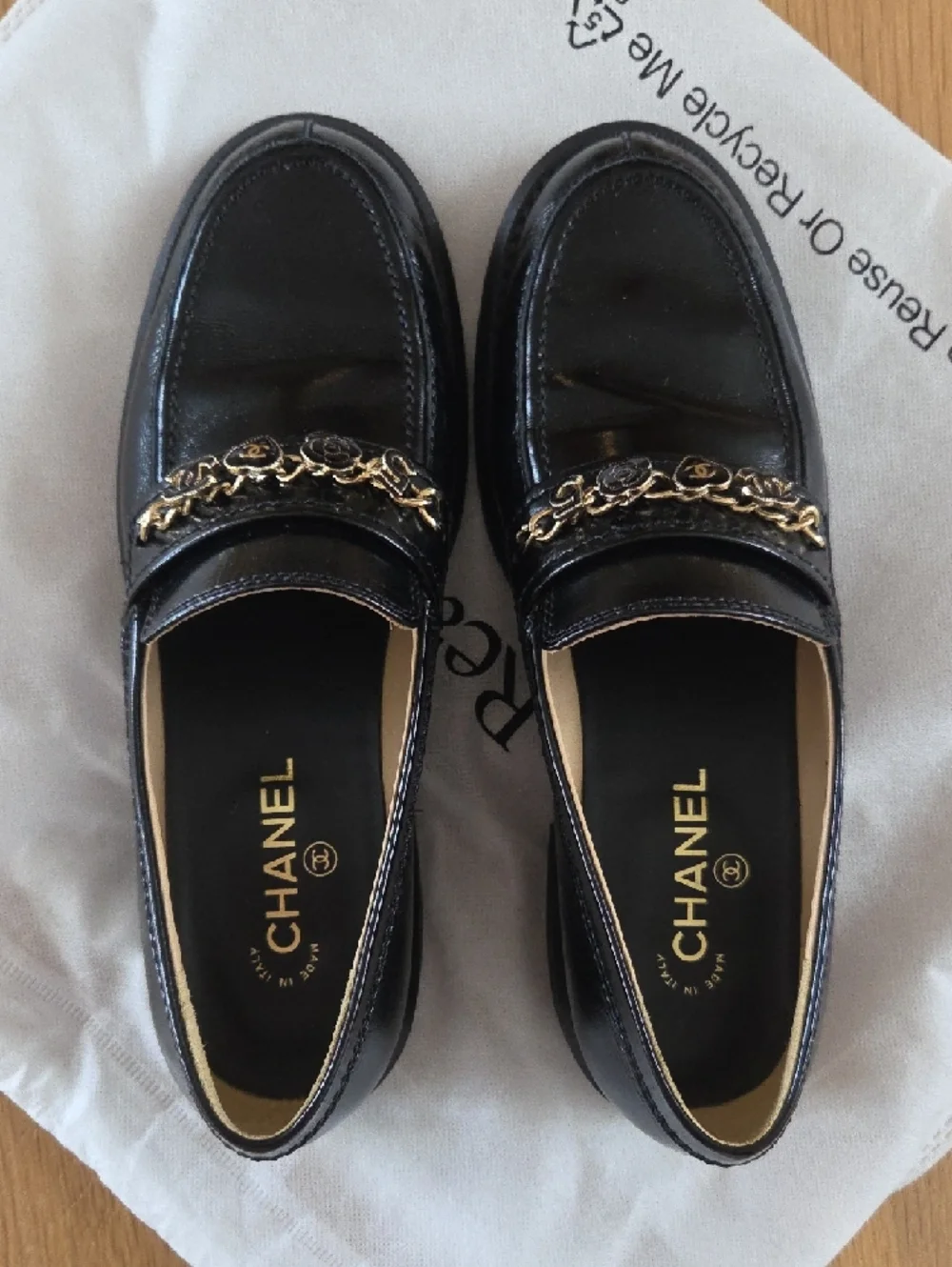 CHANEL metier d'art 2024 loafers - Picture 3 of 8